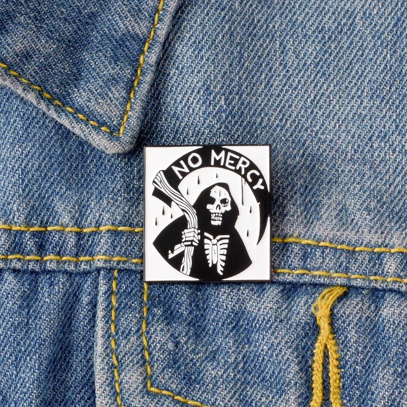 

NO MERCY Grim Reaper Enamel Pins Badges Death Skeleton Scythe Brooches Lapel pin Denim Shirt Collar Punk Gothic Jewelry Custom