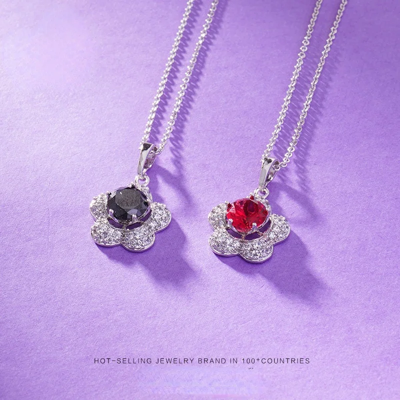 

Women's Necklace Pendant Clavicle Chain Necklace Small Flower Pendant Two-color Optional Sweet and Fresh Collocation Gift