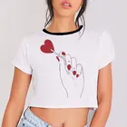 Красное сердце в руке графический принт женская футболка, Повседневная Блузка основе, с круглым вырезом, топ с короткими рукавами Новая летняя футболка для женщин