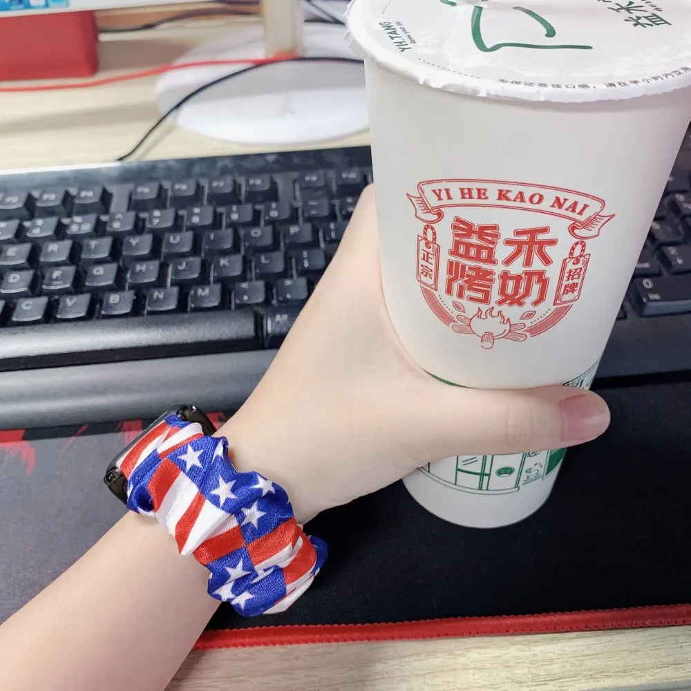 Christmas for Apple Watch 6 7 SE 5 4 3 Band 45mm 44mm/42mm Scrunchie Elastic nylon strap for iwatch Series 7 6 5 38mm 40mm 41mm