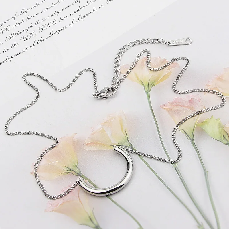 Новое модное высокое качество маленькое свежее U-образное ожерелье с подвеской