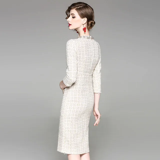 Женское шерстяное платье-карандаш твидовое элегантное офисное средней длины