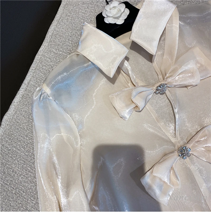 

Bow Pearl Satin Shirt Women 2021 Spring New Korean Style Sweet Ladies Blouse Girls Tops Blusas Long Sleeve Solid Color
