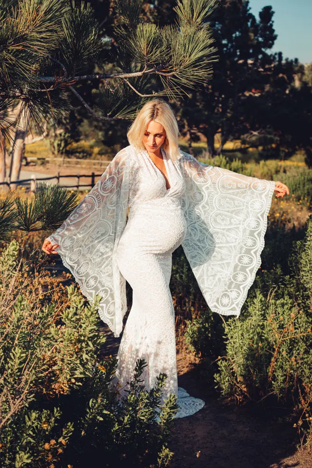 Maternity Long  Dresses for Photo Shoot White Sexy Deep V-neck Flare Sleeve Lace Perspective Tight Tail Grossesse VestidosTulle enlarge
