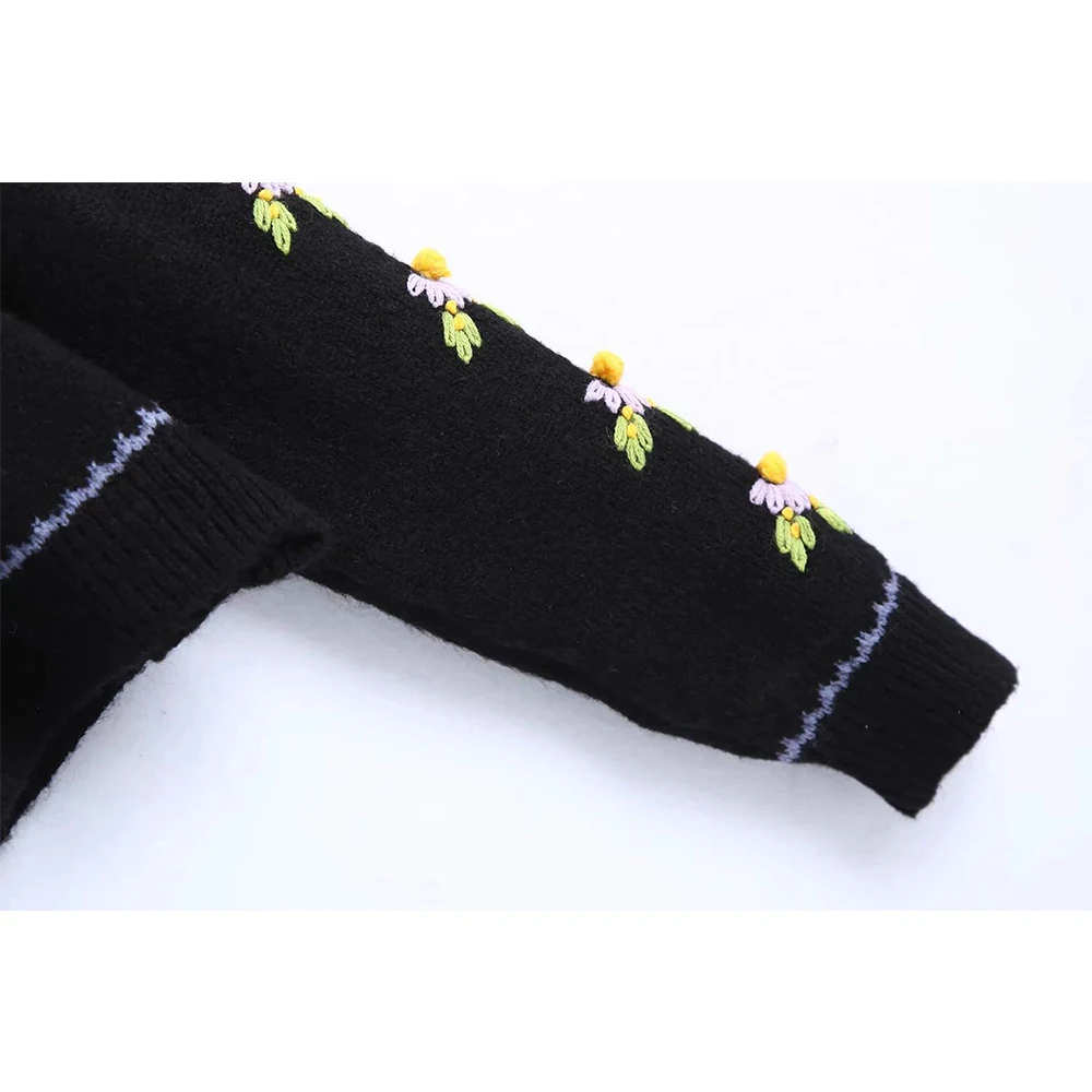 

2020 New Autumn Winter Women Embroidery Knit Cardigan V-neck Long Sleeves Casual Fashion INS Woman Sweaters