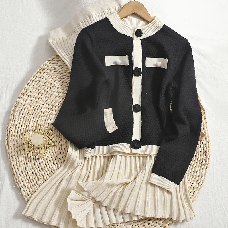 

Autumn Winter Clothes Women 2 Piece Set Vintage 3D Flower Button Sweaters Cardigan+High Waist Pleated Skirts 2021 Korean Style