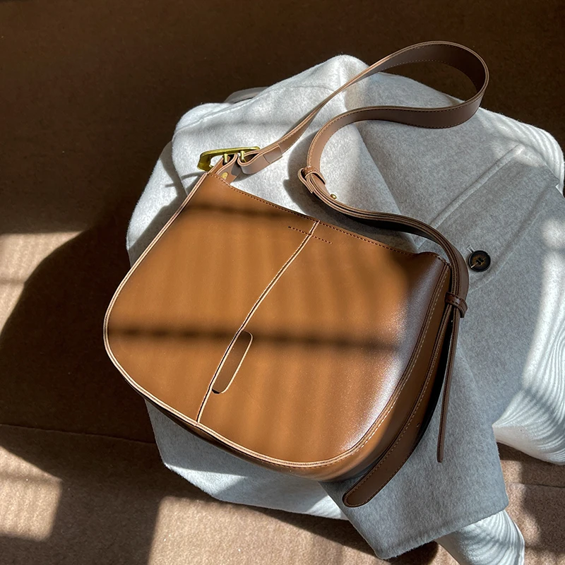 

Осенне-зимние сумки, новинка 2021, женские модные нишевые сумки-мессенджеры, сумка на плечо для пожилых, сумка-ведро, сумка для подмышек, сумка ...