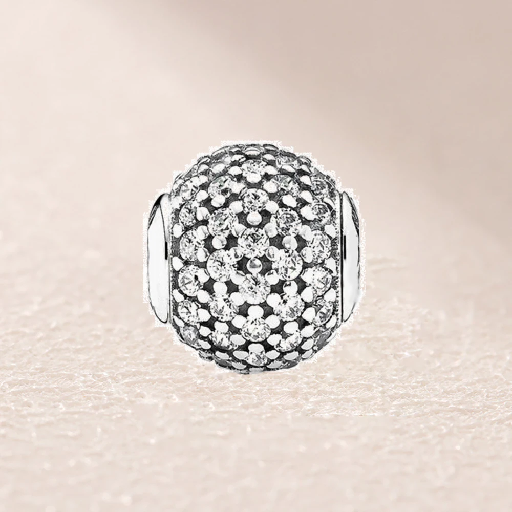 

796048CZ chainrm GENEROSITY