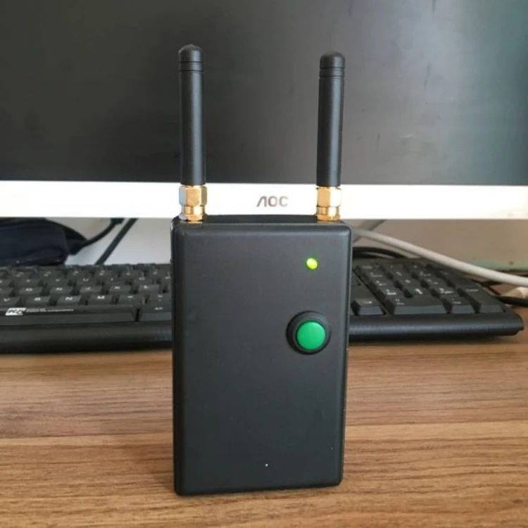 

Электронные весы, устройство для предотвращения взвешивания и контроля, электронное устройство для взвешивания с дистанционным управлением и защитой от помех