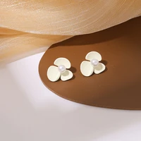 s925 silver needle sweet white flowers new tide ins small fresh retro french earrings womens super lucky earrings wholesale