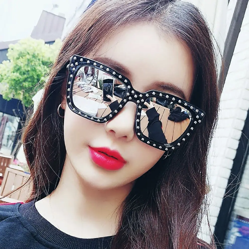 

WOENFEL Fashion Rhinestone Sunglasses Women Vintage Retro Luxury Brand Sun Glasses Men Designer Square Big Frame Travel Eyewear