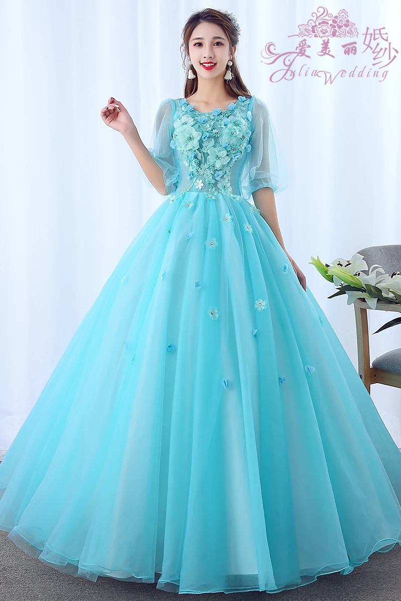 

Half Sleeves Quinceanera Dresses Ball Gowns Gold Lace Appliques Lace Up Floor Length Sweet 16 Dresses Special Occasion Dresses