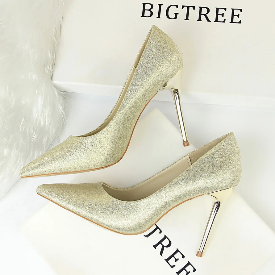 gold sequin Туфли на высоком металлическом каблуке, обувь Для женщин шелковая тонкие туфли-лодочки на высоком каблуке пикантные элегантные туфли на высоком каблуке; цвет желтый; большие размеры 34-42, 43 с заостренным носком, модные Дамская обувь - Цвет: gold sequin
