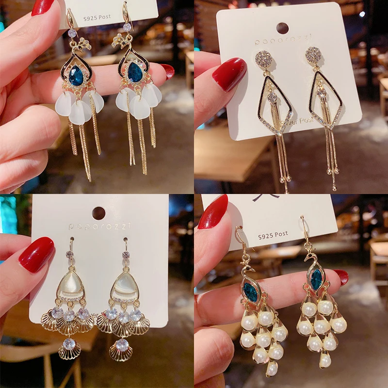 

South Korea Dongdaemun Geometric Hollow Long Diamond Fringed 2021 New Tide Temperament Net Red Pendant Tassel Earrings