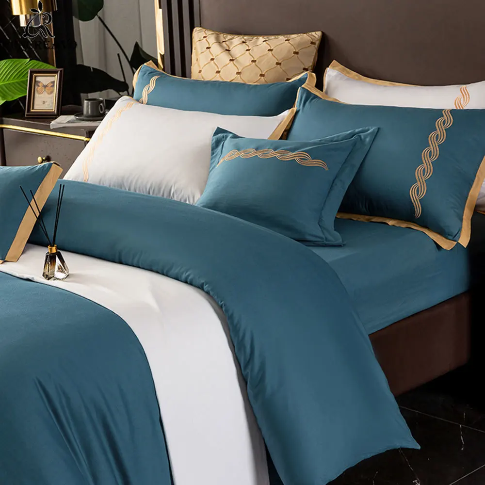 Комплект постельного белья темно-синего цвета с вышивкой из египетского хлопка |