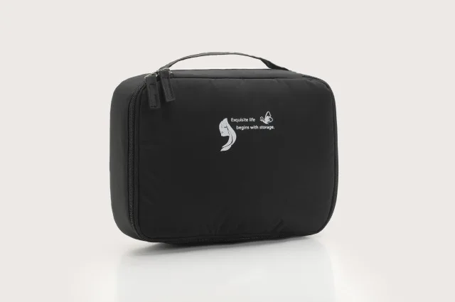 Black-Cosmetic bag HMUNII портативная дорожная сумка для макияжа, водонепроницаемый ПВХ косметический комплект для органайзера для художников, набор кистей для макияжа и аксессуары для путешествий - Color: Black-Cosmetic bag