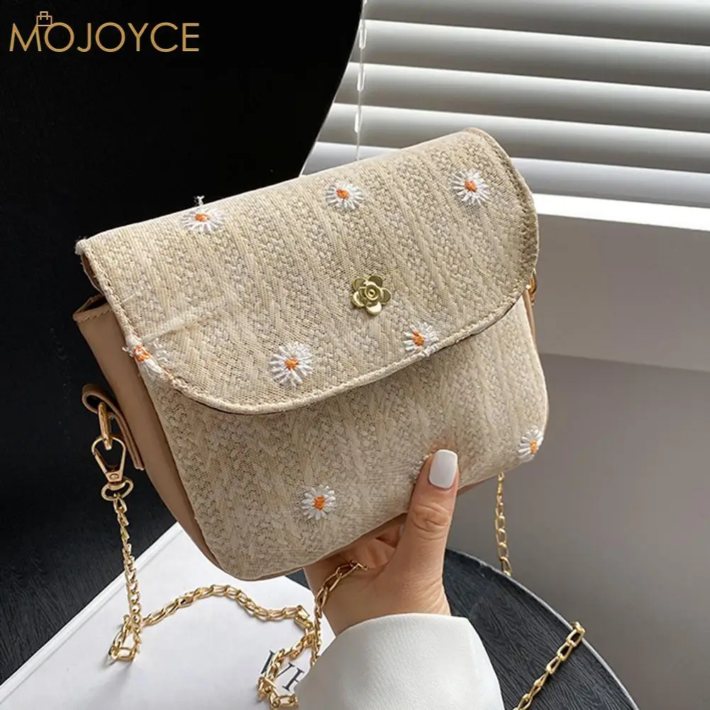 

Fashion Women Daisy Flower Woven Shoulder Crossbody Messenger Bag Casual Ladies Summer Beach Vacation Chain Small Handbags