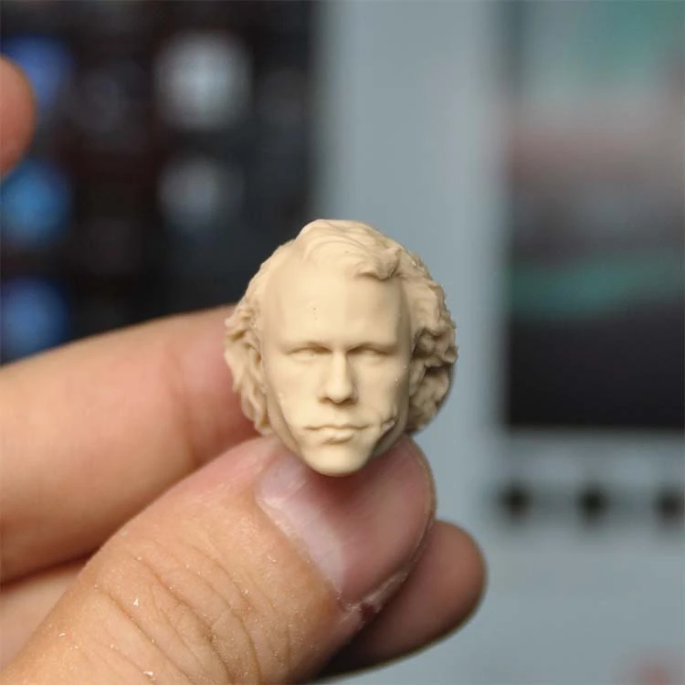 

1/12 Scale Heath Ledger Joker Unpainted Head 2.0 Models for 6''Figures