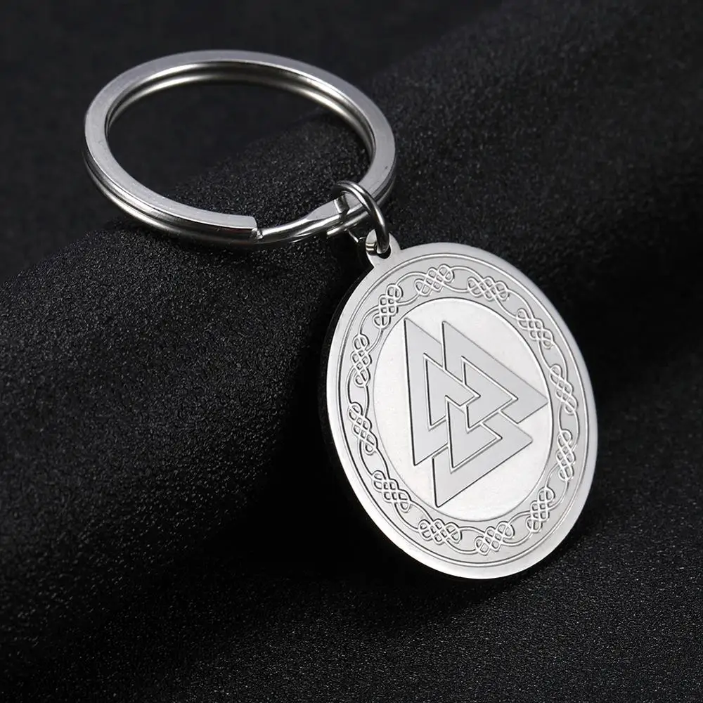 

SKYRIM Stainless Steel Valknut Keychain Viking Irish Knot Pagan Amulet Charm Key Ring Holder Pendant For Bag Gift for Men Women