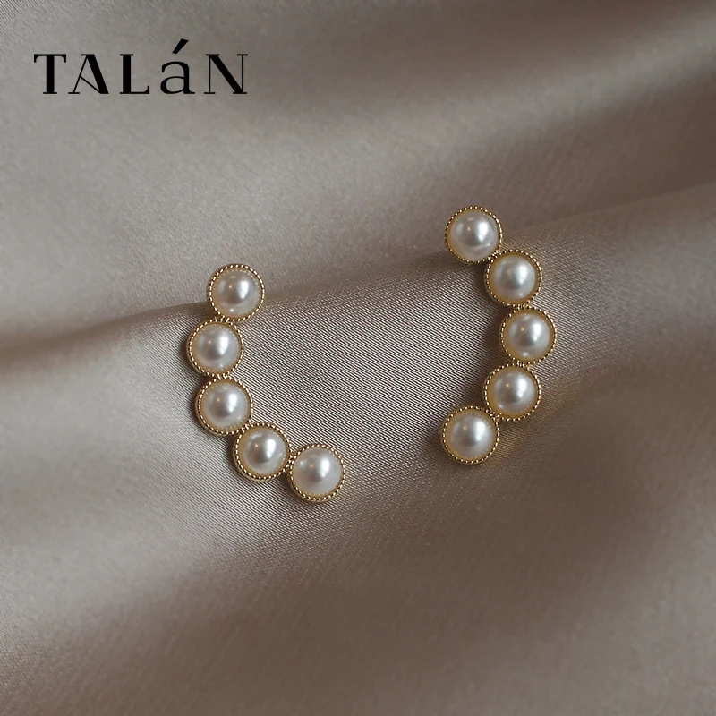 

Alloy Stud Earrings For women Inlaid Pearl Like Exquisite Party Fashion Net Red Jewelry Gift