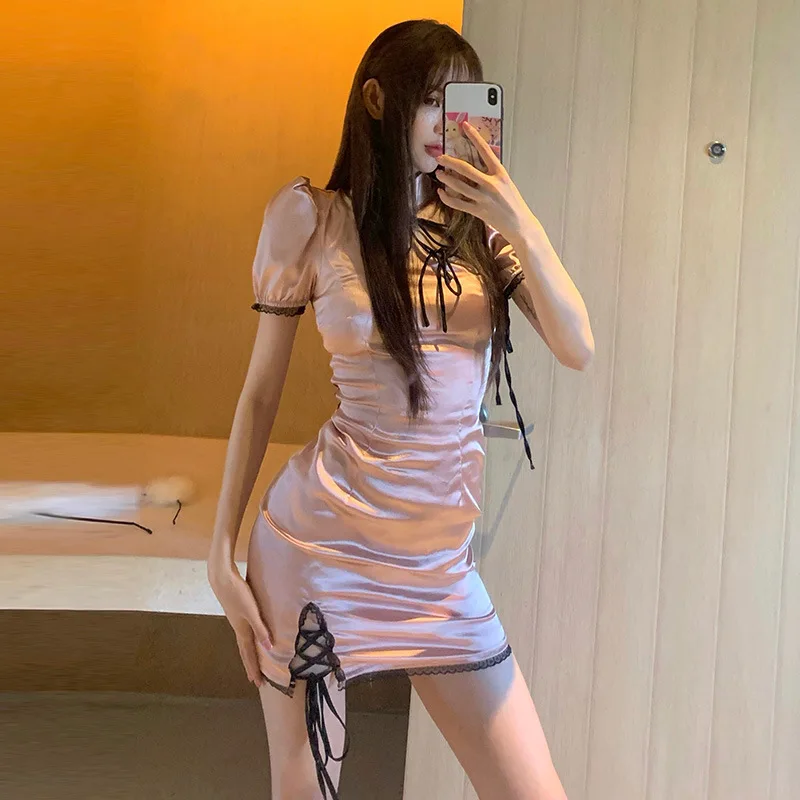 

Атласное ажурное платье в китайском стиле, винтажное сексуальное платье-Ципао с кружевным подолом и коротким рукавом-фонариком, косплей дл...