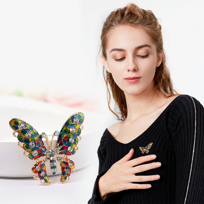 

Stainless Steel Butterfly Brooches Luxury Crystal Insect Pin For Women Clothes Party Banquet Decor Fashion Jewelry Accessories