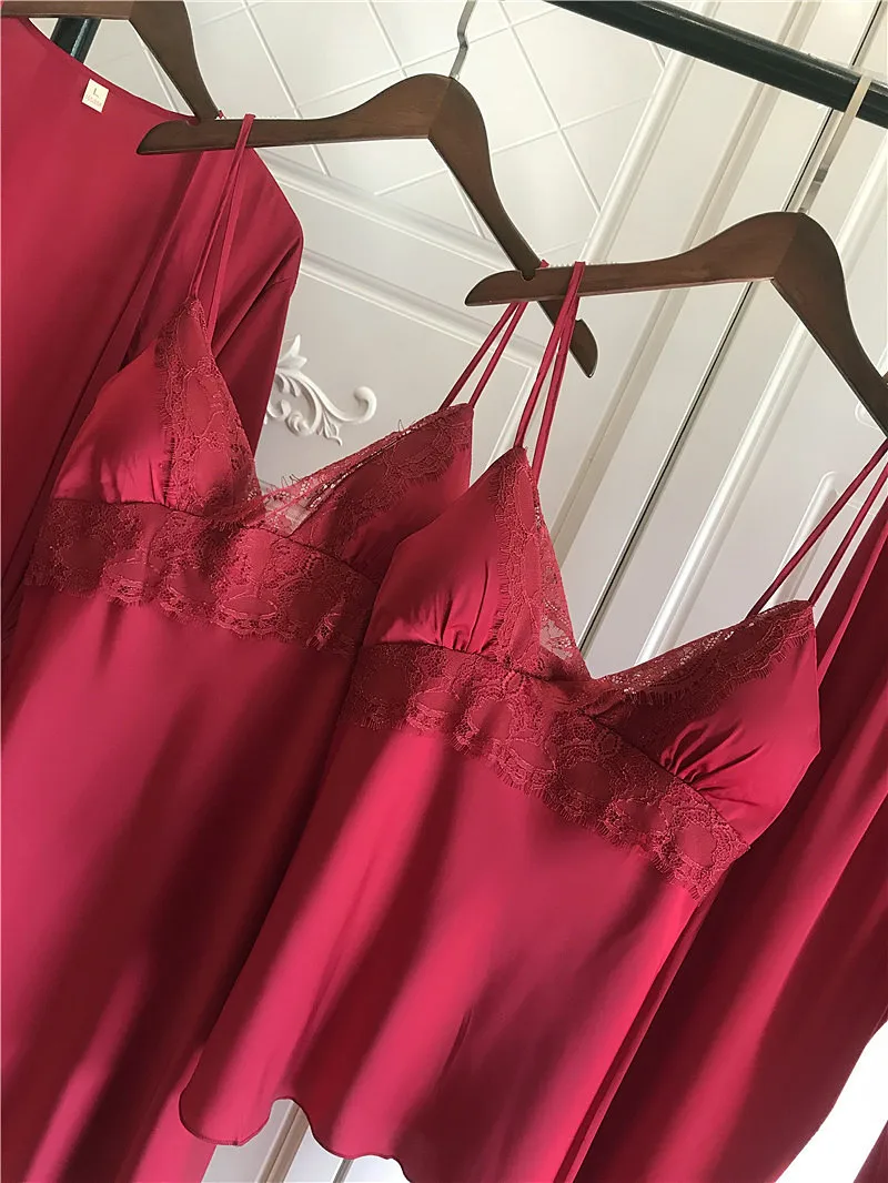 

Sexy Women Pajamas 5 Pieces Sets Satin Sleepwear Pijama Silk Home Wear Embroidery Sleep Lounge Pyjama with Chest Pads V neck