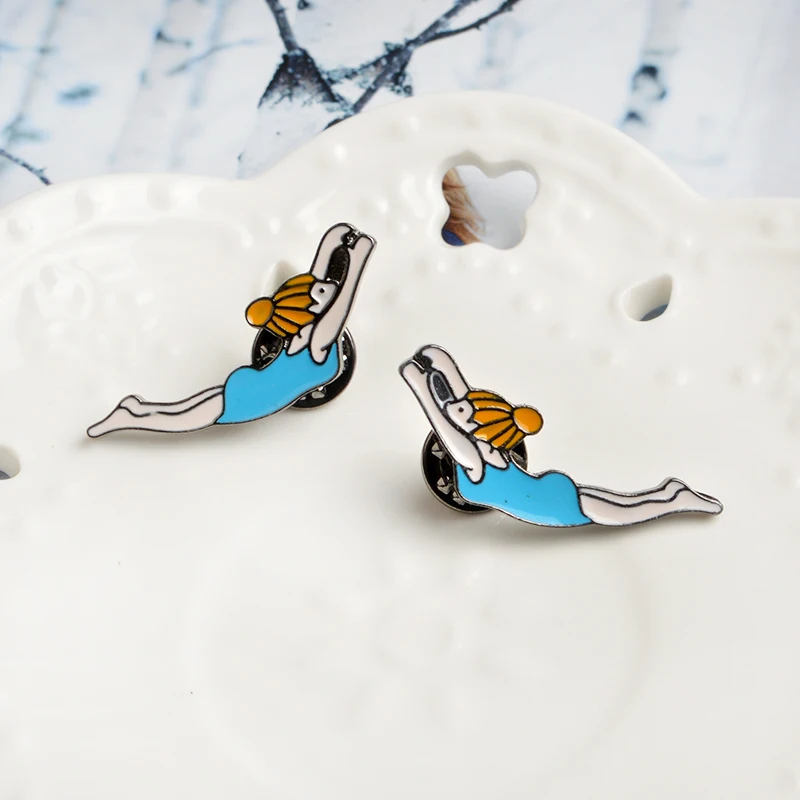 Мультяшные девушки синхронизированные броши для плавания Кнопка булавки