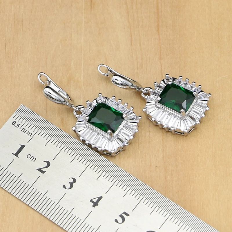 Комплект из колье и серёг серебра 925 пробы с фианитом