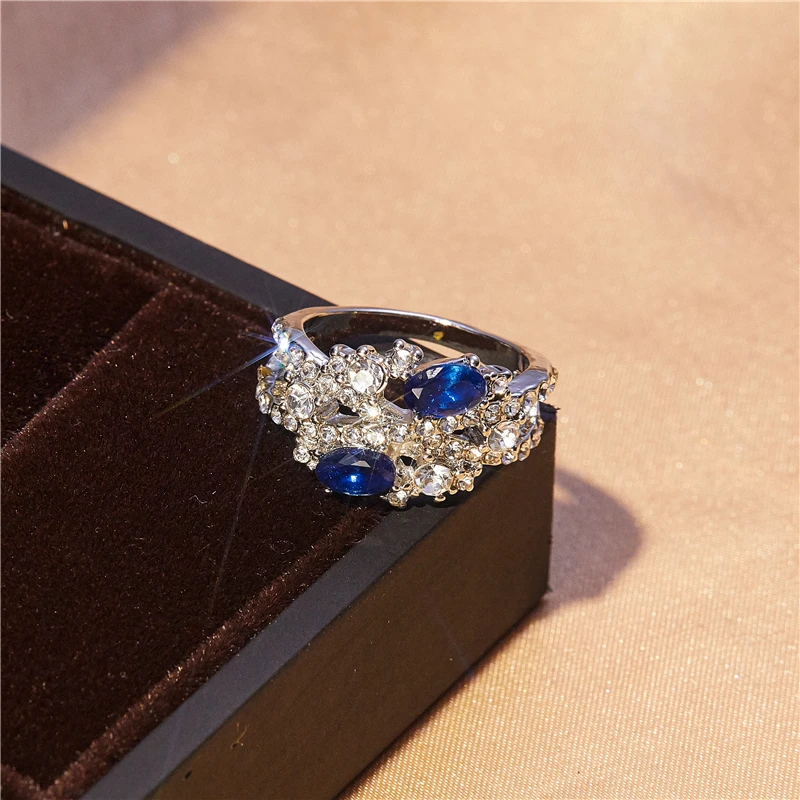 

New fashion exquisite sparkling blue zircon ring female elegant romantic wedding party accessories high-end charm jewelry gift