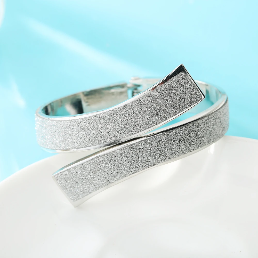 Pulseras модные золотые/серебряные браслеты из манжеты и браслеты для женщин и мужчин ювелирные изделия женский браслет с подвесками Pulseiras Bijoux аксессуары