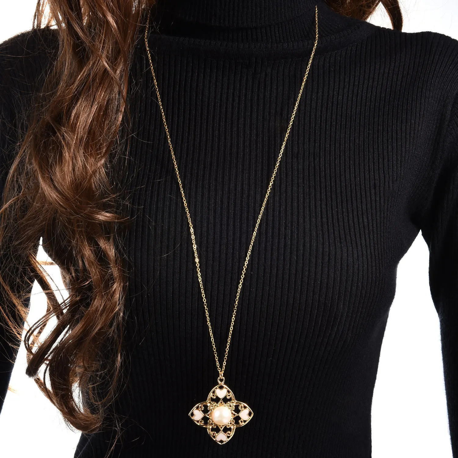 НОВЫЕ геометрические полый четырехлистный жемчужное ожерелье в форме цветка