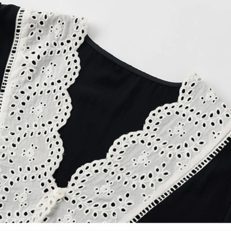 

Summer Solid Fashion V-neck Hollow Out White Black Chiffon Shirt Short Sleeve Foreign Air Straight Cylinder Type Women's Tops