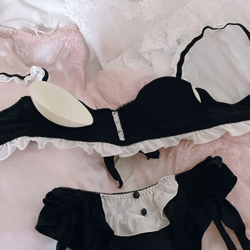 

Japanese style Girl cosplay sexy dark maid black bow decoration underwear no steel ring milk silk bra thongs set