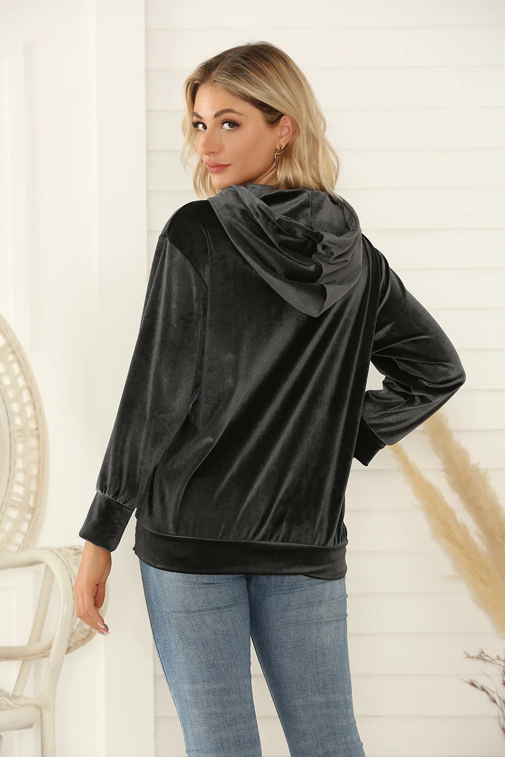 

Fashion Fleece Wool Female Hoodie Autumn Winter Long Sleeve Pocket Hoodie