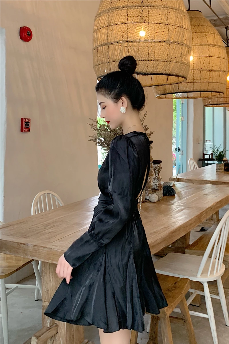 

Vintage Spring Long Sleeve Satin White Dresses Female Back Hollow Out Elegant Ruched Dress Women Fashion V-neck Clothes Ladies