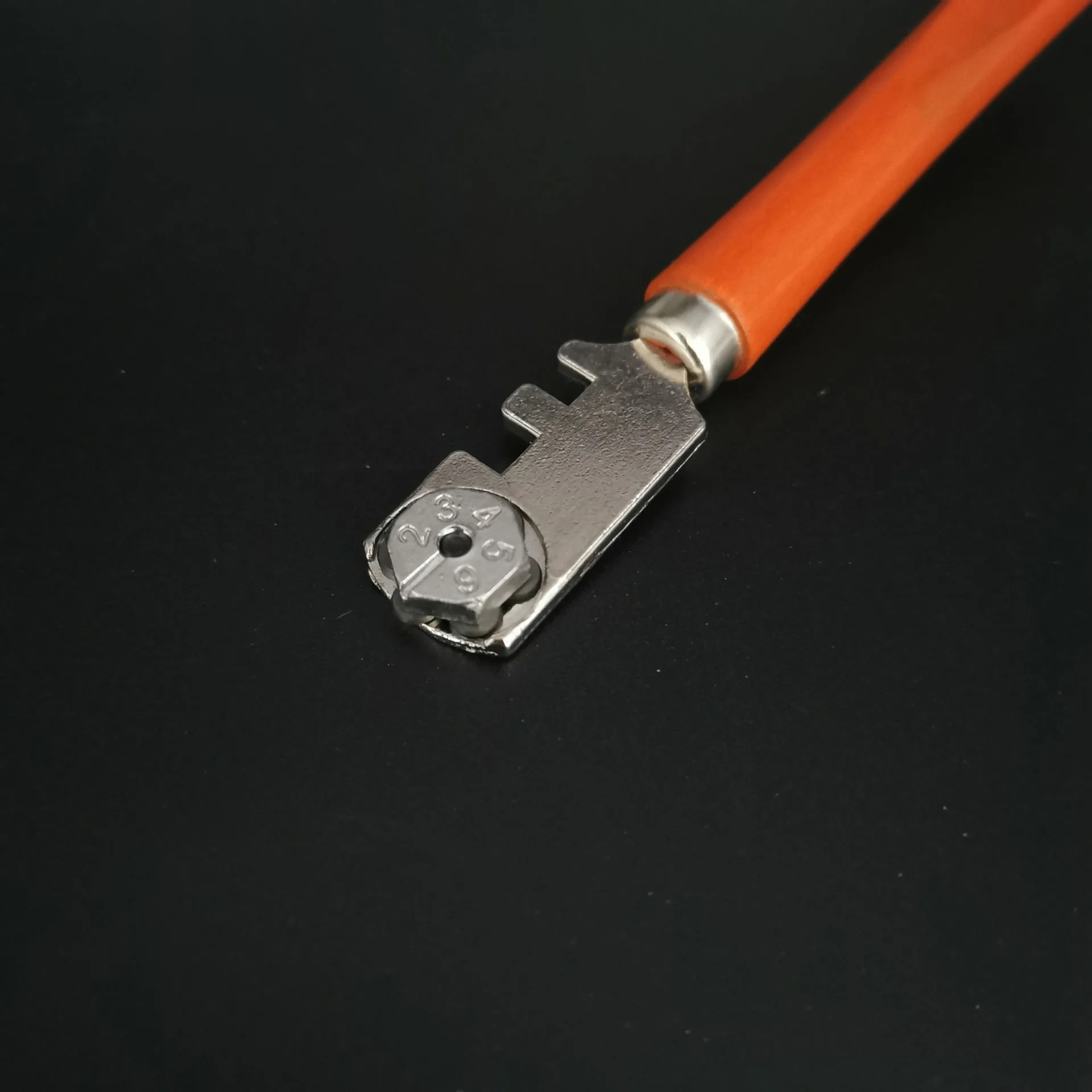 Portable Six-wheel Glass Cutter Round Handle High-strength Roller Mahogany Round Flat Cutting Tool