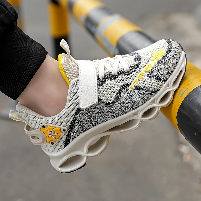

Big Children Sports Shoes Boys Sneakers Hollow Sole Casual Kids Sneakers Breathable Boy Child Student Walking Shoes Tenis Shoes