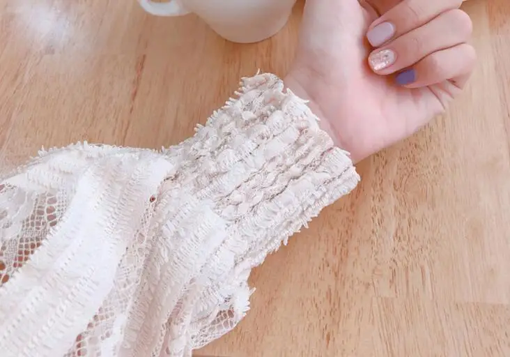 

korean elegant female long sleeve lace tops fashion mesh stitching lace shirt women clothing casual blouse
