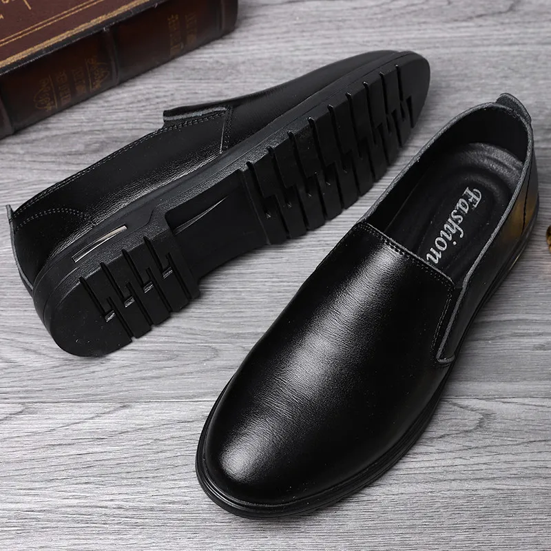 Новинка Мужские повседневные туфли Дышащие лоферы Кроссовки Модные удобные