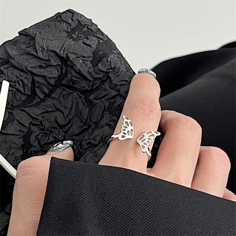 

PANJBJ 925 Sterling Silver Fashion Design Glossy Hollow Butterfly Opening Ring Gold Silver Two-Color Women Hand Jewelry Gift