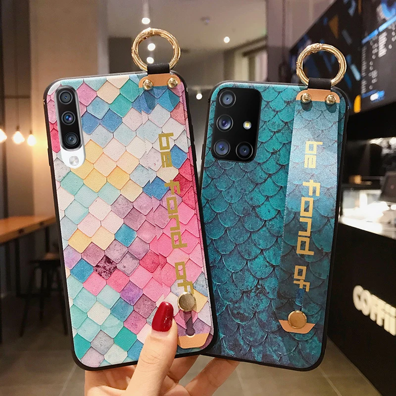 Мягкий силиконовый чехол с ремешком на запястье для Samsung A71 A51 A50 A70 A30s A50s A30 A20