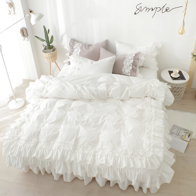 Комплект кружевного постельного белья белого цвета для комнаты принцессы