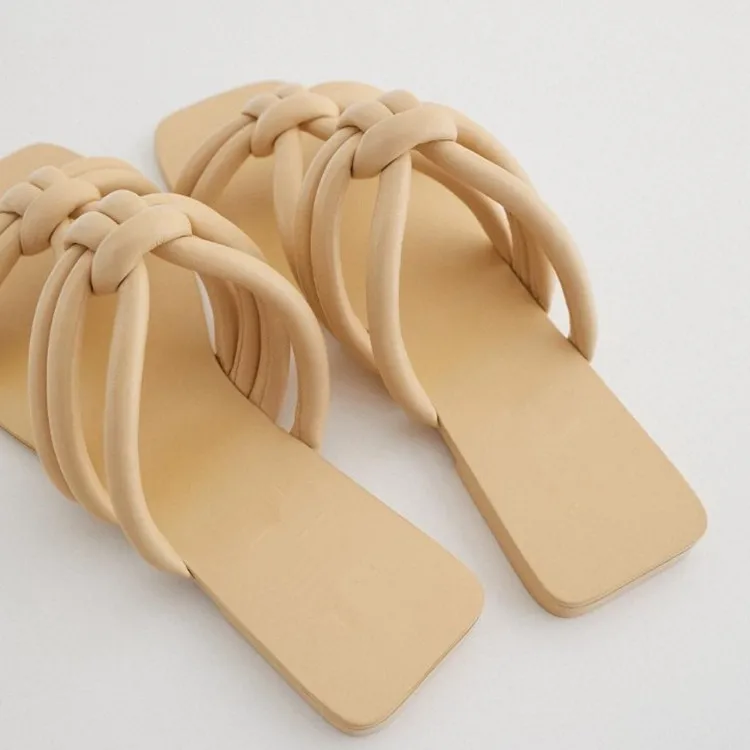 

Shoes Woman 2021 Slippers Flat Pantofle Luxury Slides Beige Heeled Sandals New Designer Black Microfiber Rome PU Rubber Fashion