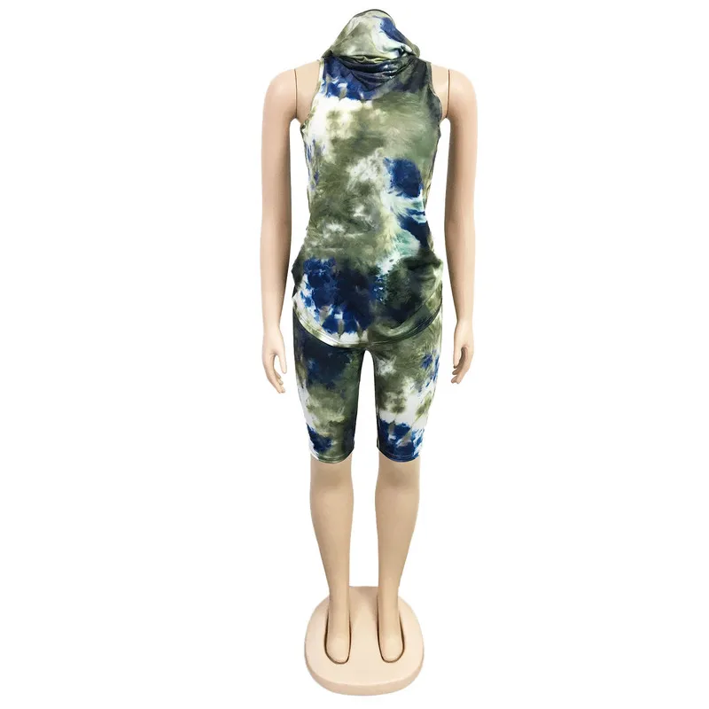 

Tie Dyeing Print Sexy Two Piece Set Tracksuit For Women Mask High Necked Sleeveless Top And Bodycon Shorts Vintage Matching Suit