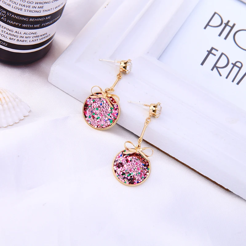 Блестящие серьги-капли с блестками в форме сердца золотого цвета кристаллами 2