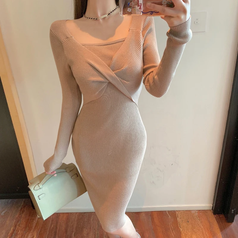 

Autumn And Winter 2021 Korean Style V-Neck Slim Short Skirt Sexy Knitted Bag Buttock Bottomed Square Neck Pleated Bow Dress