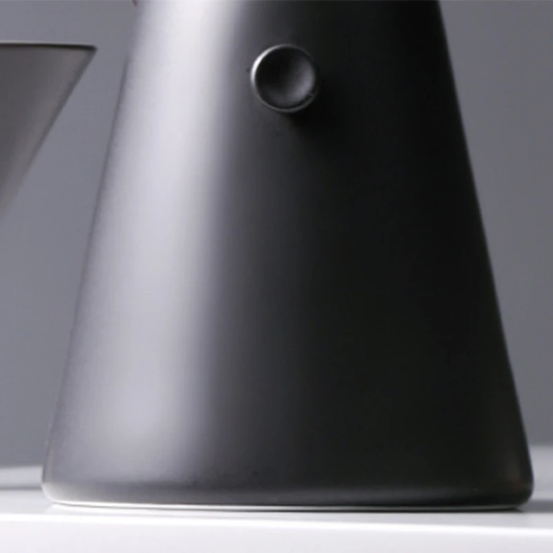 

Household Manual Drip Coffee Set With V60 Filter Drip Brewing Device Ceramic Material 650ML Shared Coffee Pot Sharing