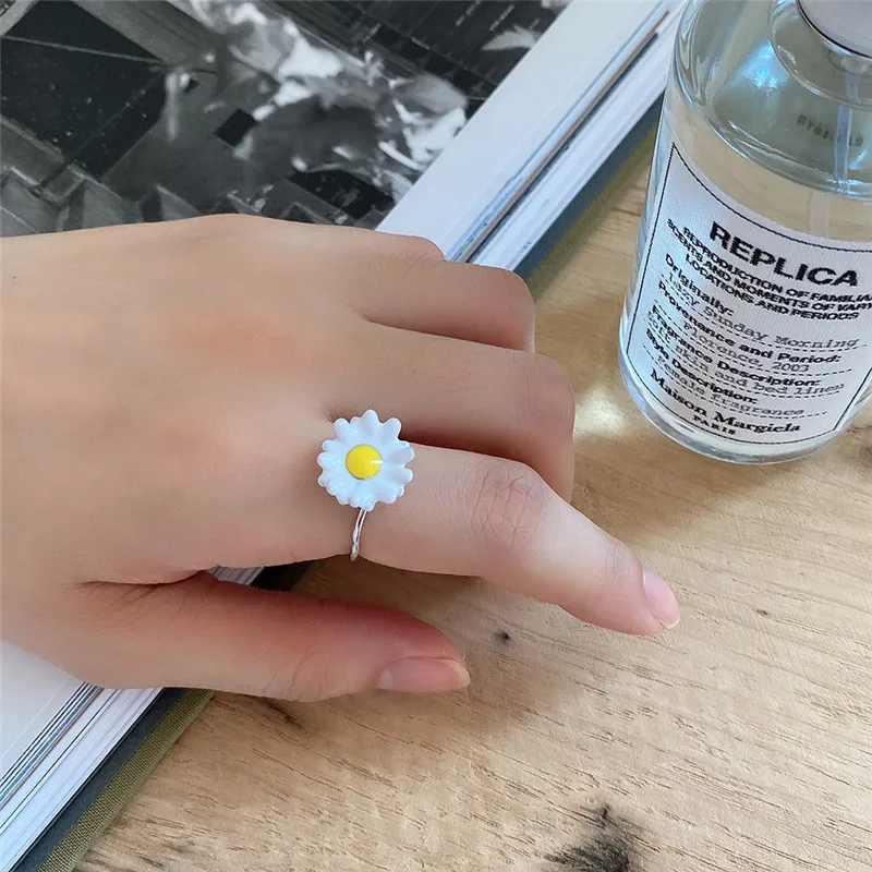

POFUNUO Real 925 Sterling Silver Minimalist Cute Sweet Daisy Drop glaze Rings For Women Korean Girls Fashion Personalized Rings