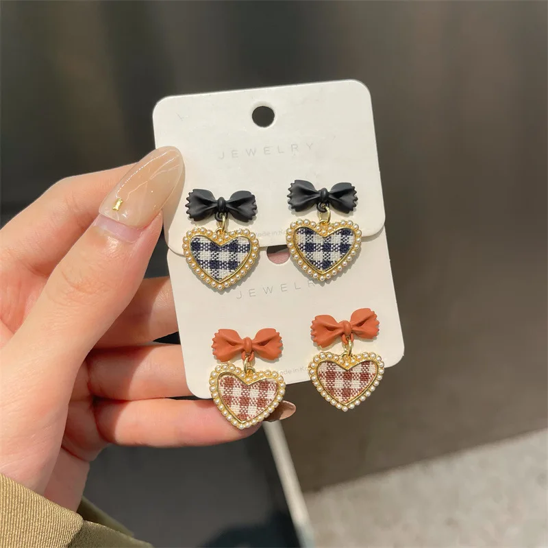 

Bowknot Love Plaid New Clip on Earrings Fall Piercing Women Earrings
